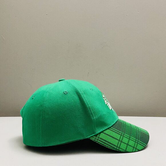 Chicago Blackhawks NHL St. Patrick's Day SGA Snapback Hat Cap Green Plaid Bill - Picture 2 of 9